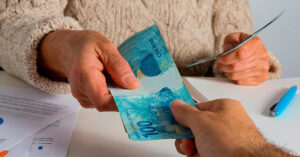 Descubra o empréstimo Dinheirou