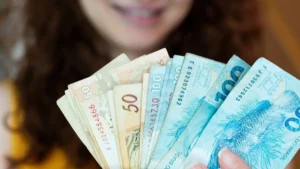 Como fazer o pedido do empréstimo Dinheirou