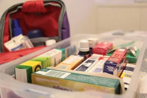 Como organizar remédios e itens de saúde para viagens nacionais e internacionais