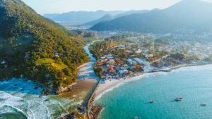 Lugares no Brasil para viajar em abril e fugir de multidões