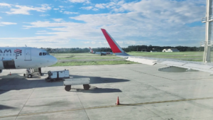 Ficar perto do aeroporto ou da rodoviária vale a pena?